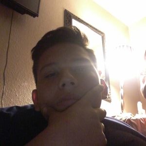 Meet your Posher, Claudia